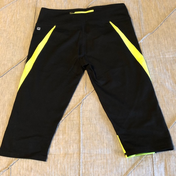 Fabletics Workout Capris - Picture 3 of 4